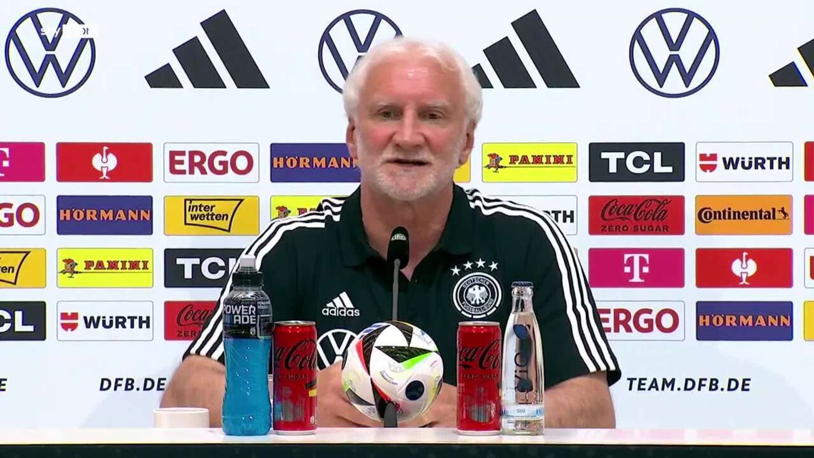 Rudi Völler Spricht über Stürmer Niclas Füllkrug Und Kai Havertz Vor Em Achtelfinale Fußball