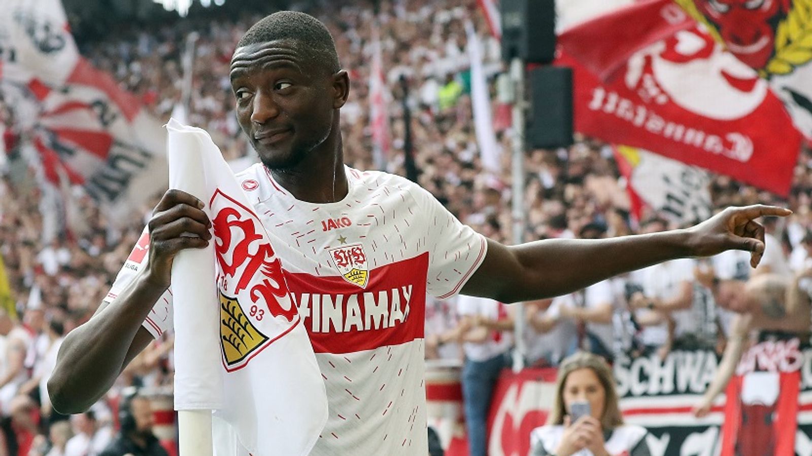 FC Bayern ist aus dem Rennen um Serhou Guirassy vom VfB Stuttgart ...