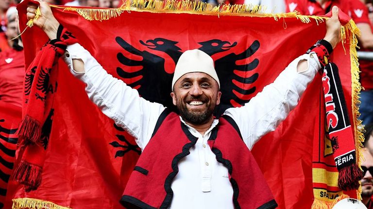Dem albanischen Fußball könnte eine große Zukunft bevorstehen.