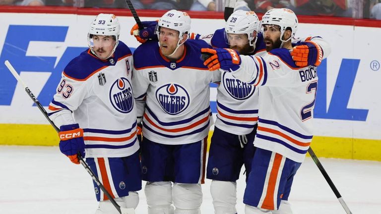 Die Edmonton Oilers dürfen weiter vom Stanley-Cup-Triumph träumen.