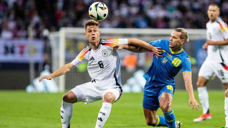 Joshua Kimmich und die deutsche Nationalmannschaft spielt im Test spiel vor der EURO 2024 nur 0:0 gegen die Ukraine.
