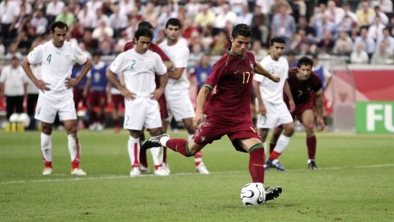FRANKFURT (1 Spiel, 1 Tor): Das erste Ronaldo-Tor auf deutschem Boden. Beim 2:0-Erfolg gegen den Iran traf der Stürmer souverän per Elfmeter.