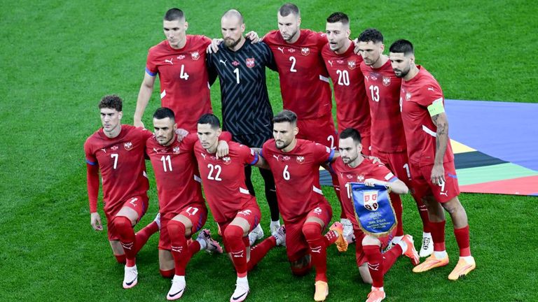 Serbien hat sein EM-Auftaktspiel mit 0:1 gegen England verloren.