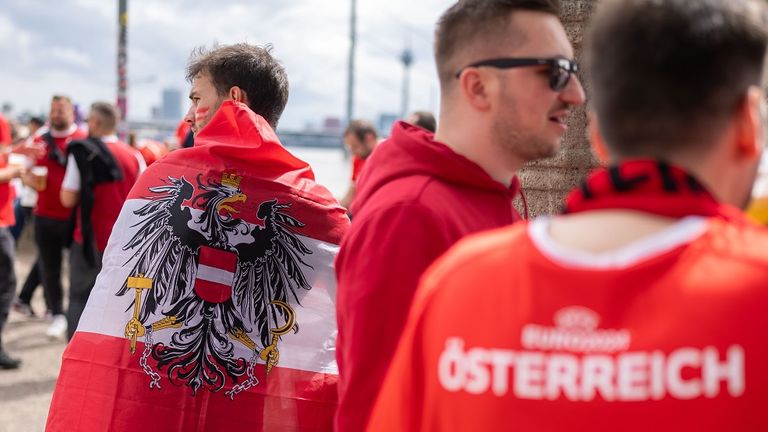 Viele Österreich-Fans erreichten Düsseldorf viel später als geplant.