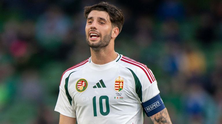 Tatsächlich nicht ganz leicht auszusprechen ist der Ex-Leipziger und jetztige Liverpool-Star Dominik Szoboszlai. 