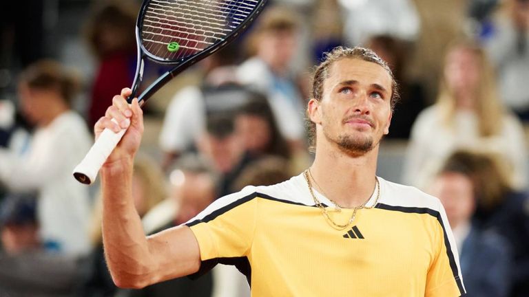 Alexander Zverev steht im Halbfinale der French Open.