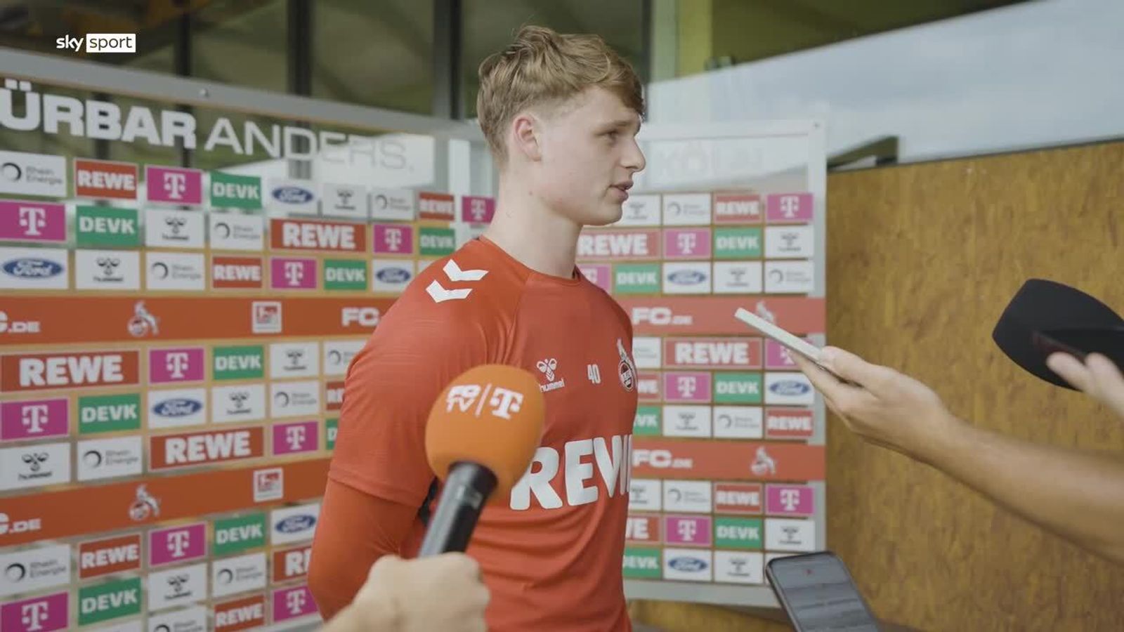 Torwart Jonas Urbig über Konkurrenzkampf als Stammtorhüter beim 1. FC ...