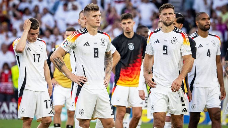 Enttäuschung pur bei den DFB-Stars nach dem bitteren EM-Aus.