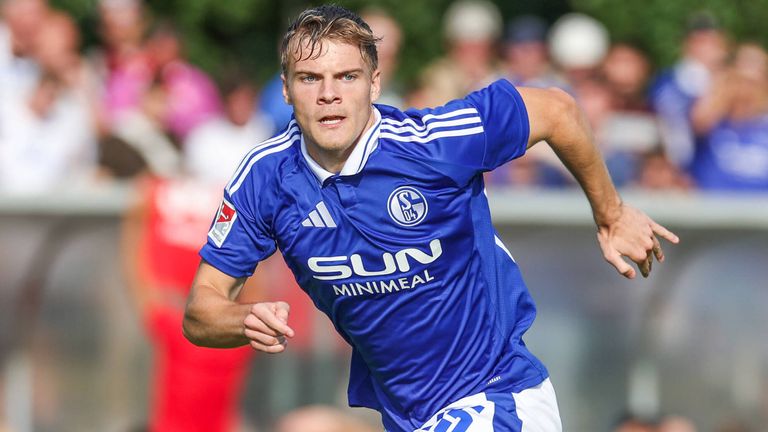 EMIL HOJLUND (FC SCHALKE 04) - kam vom FC Kopenhagen