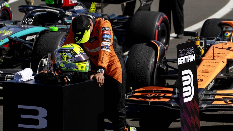 Die Enttäuschung bei Lando Norris ist nach dem Rennen in Silverstone groß. Wie hat McLaren den Sieg vergeben?