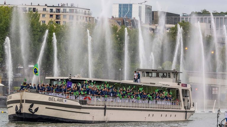 Die besten Bilder der Olympia-Eröffnungsfeier in Paris.