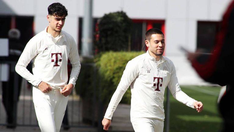 Raphael Guerreiro ist zurück im Bayern-Training nach seiner Verletzung. 