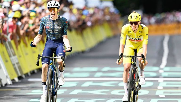 Jonas Vingegaard gewinnt die elfte Etappe der Tour de France vor Tadej Pogacar. 