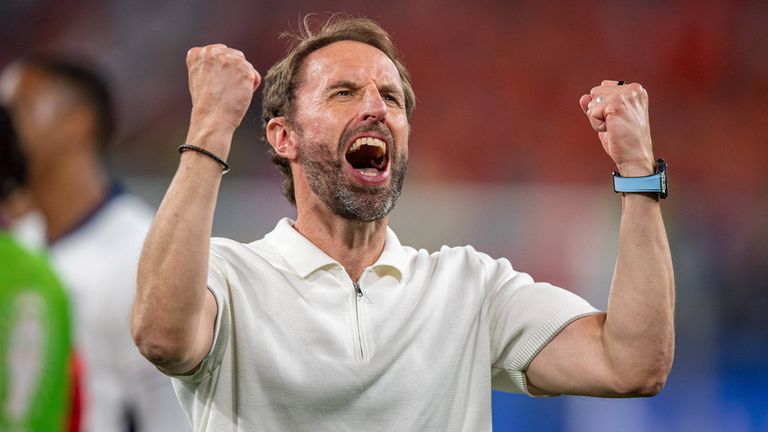 England-Coach Gareth Southgate steht mit den Three Lions im EM-Finale gegen Spanien. 