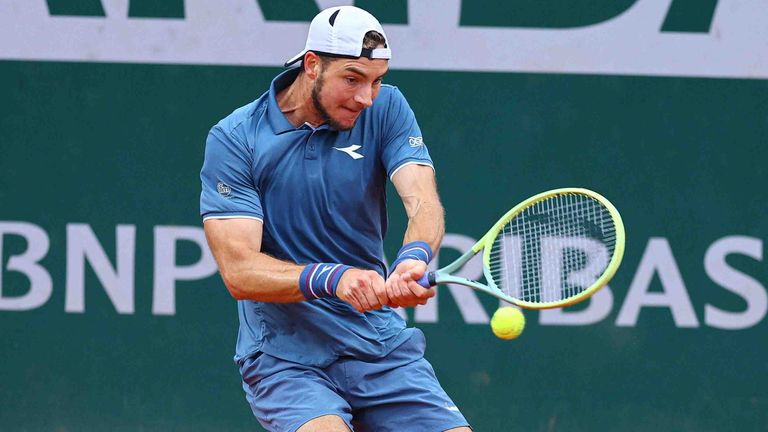 Jan-Lennard Struff besiegt in Gstaad Ramos Vinolas.