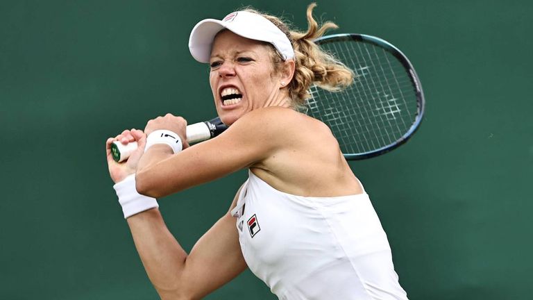 Laura Siegemund hat souverän die zweite Runde in Wimbledon erreicht. 