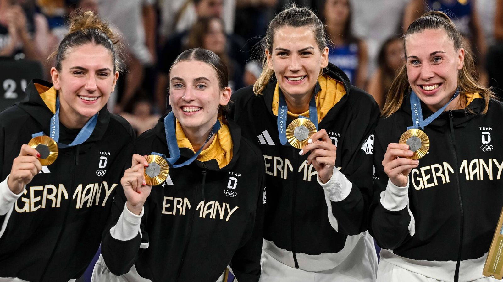 Historisches Olympia-Gold für deutsche 3x3-Basketballerinnen