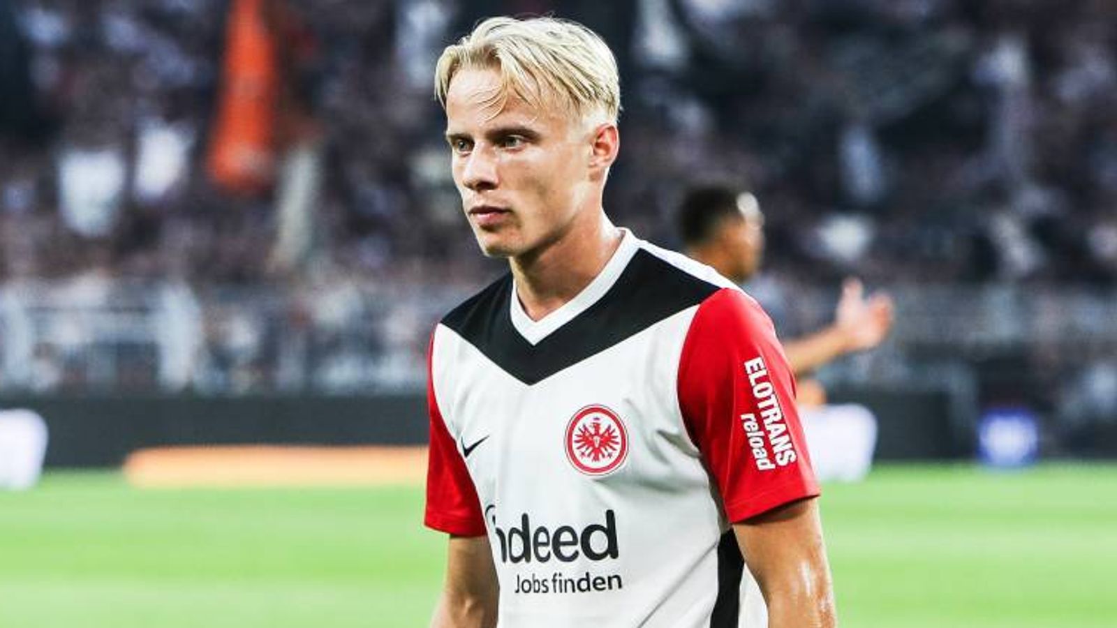 Hjlund Frankfurts Neuzugang Oscar Höjlund erleidet Mittelfußbruch | Fußball ...