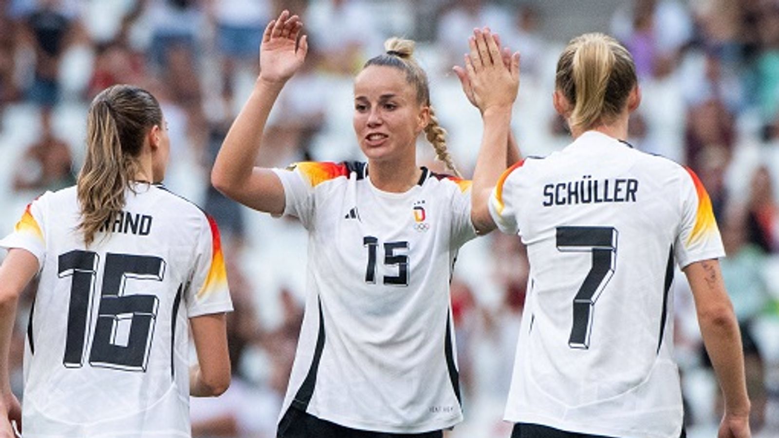 Deutsche Fußball-Frauen weiter nach Elfer-Drama bei Olympia gegen Kanada