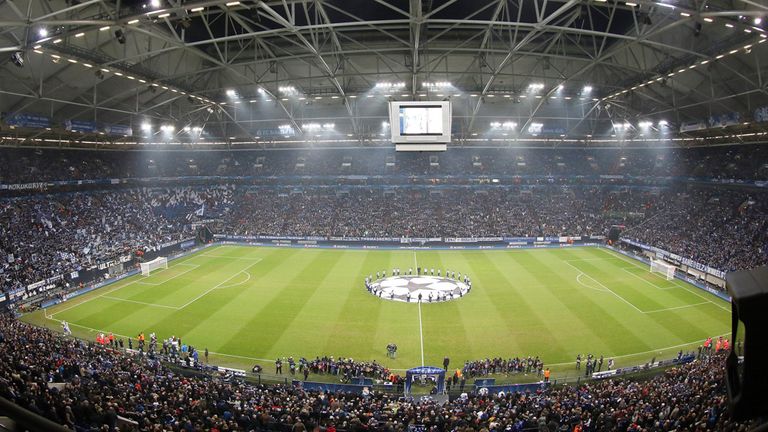 In der VELTINS-Arena finden in dieser Saison vier CL-Spiele statt.