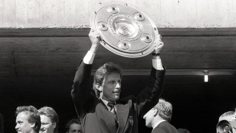 Christoph Daum führte den VfB Stuttgart 1992 zur Deutschen Meisterschaft.