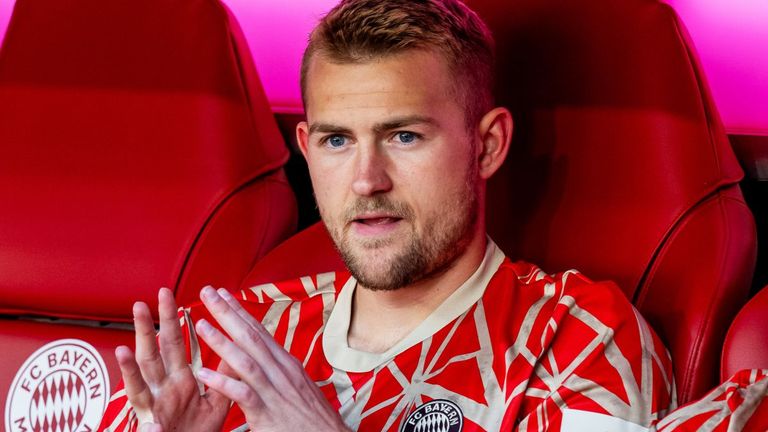 Matthijs de Ligt bereitet sich beim FC Bayern auf die neue Saison vor.