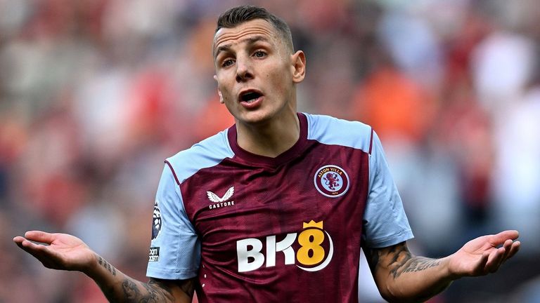 Lucas Digne steht bei Aston Villa noch bis 2026 unter Vertrag.