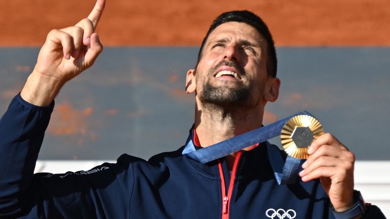 Novak Djokovic holt Olympia-Gold im Tennis. 