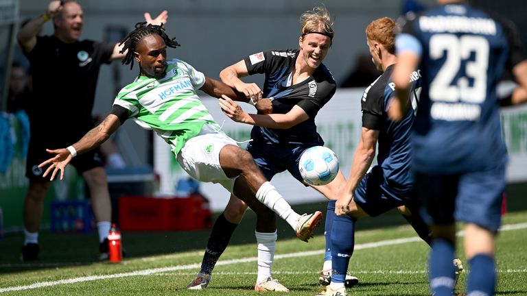 SpVgg Greuther Fürth gegen den SC Paderborn.