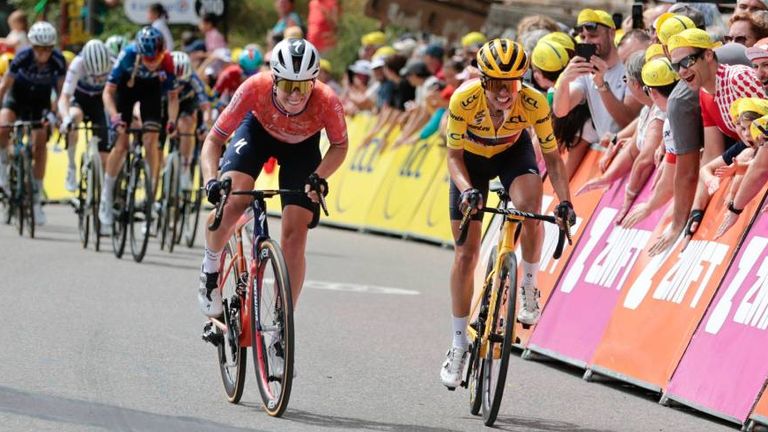 Katarzyna Niewiadoma gewinnt die Tour de France Femmes.