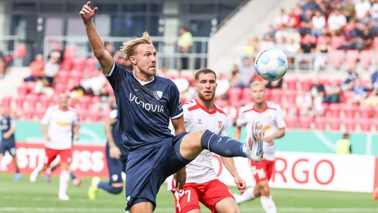 Jahn Regensburg gegen den VfL Bochum.