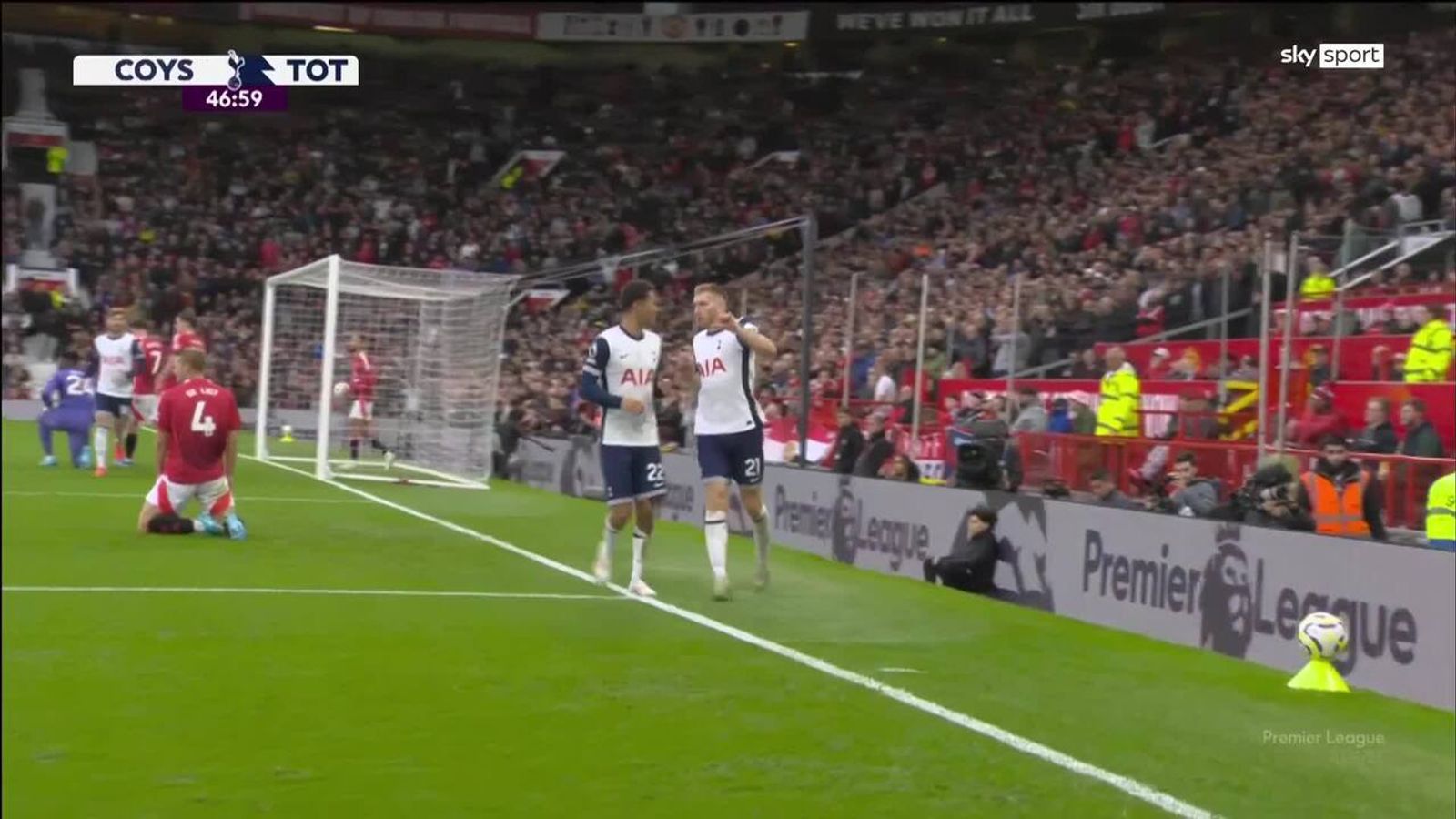 Man United 02 TOTTENHAM Kulusevski trifft akrobatisch (47. Min