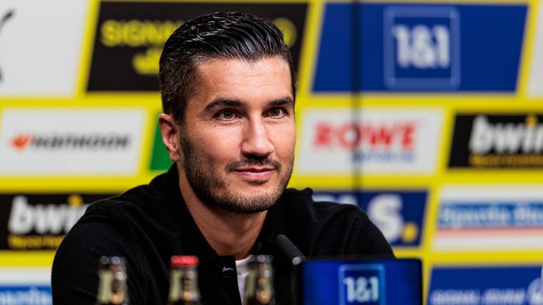 BVB-Trainer Nuri Sahin stellt sich vor dem Champions League Spiel gegen FC Brügge den Fragen der Journalisten.