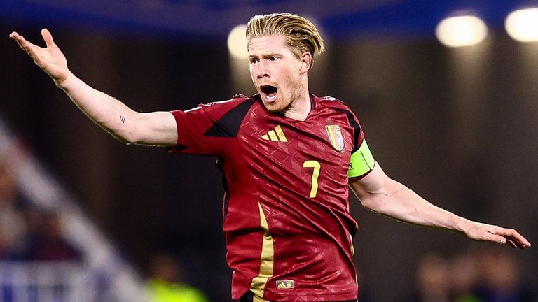 Belgiens Kevin de Bruyne wirkt sichtlich genervt.