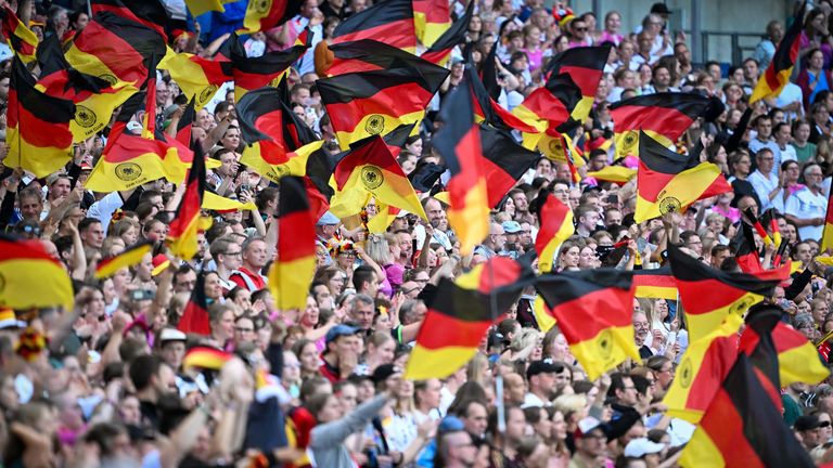 Folgt mit der Frauen-EM 2029 das nächste große Fußballturnier in Deutschland?