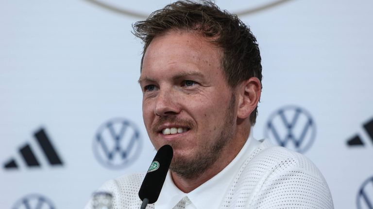 Wer wird neuer DFB-Kapitän? Bundestrainer Julian Nagelsmann beantwortet die Frage auf der Pressekonferenz vor den Nations League Spielen - Sky zeigt die Pressekonferenzen LIVE im Stream und in der Sky Sport App.