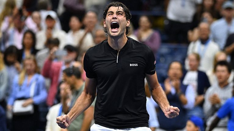 Taylor Fritz lässt seinen Emotionen freien Lauf.