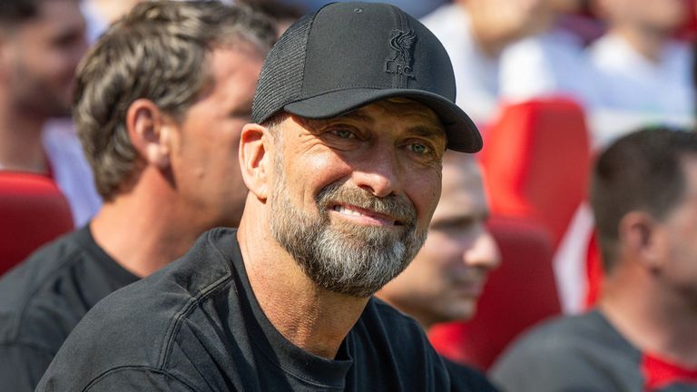 Jürgen Klopp verabschiedet sich in Dortmund von zwei seiner Ex-Spieler.