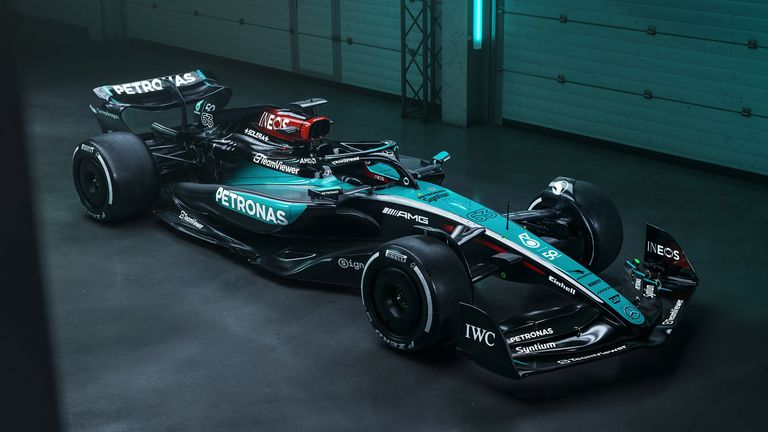 Mercedes präsentiert vor dem Großen Preis von Singapur eine einmalige Sonderlackierung. (Quelle: Twitter @MercedesAMGF1)