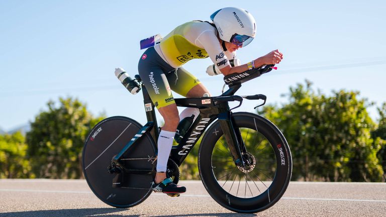 Laura Philipp ist nach dem Triumph beim Ironman am Ziel ihrer Träume. 