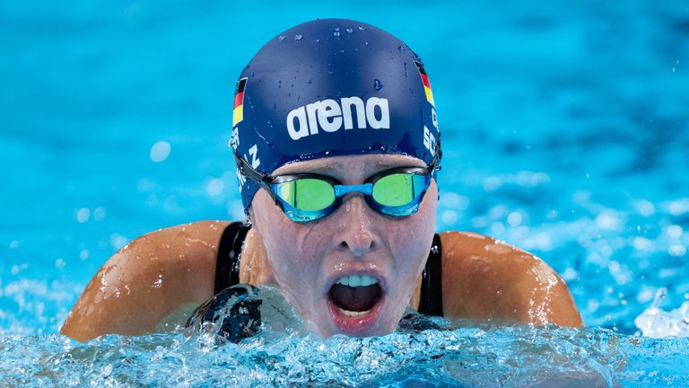 Tanja Scholz hat die erste deutsche Goldmedaille bei den Paralympics gewonnen.