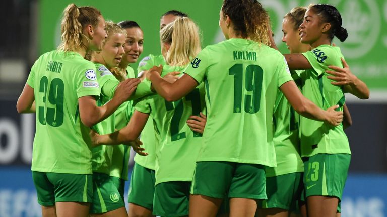 Die Frauen des VfL Wolfsburg stehen souverän in der Gruppenphase der Champions League. 