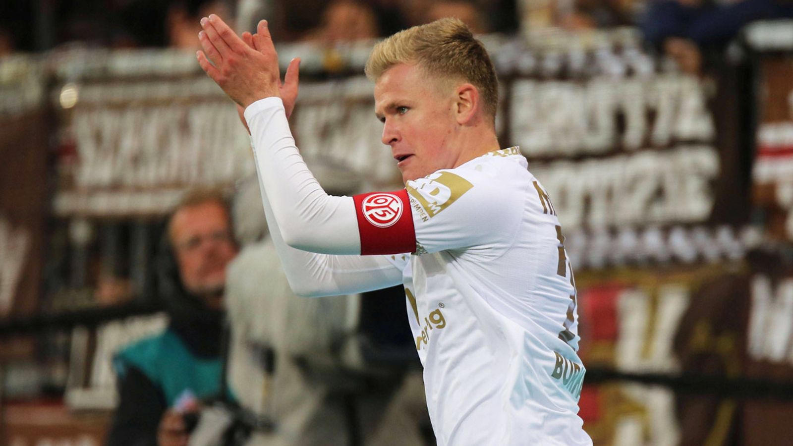Mainz 05 schlägt St. Pauli Jonathan Burkardt überzeugt erneut
