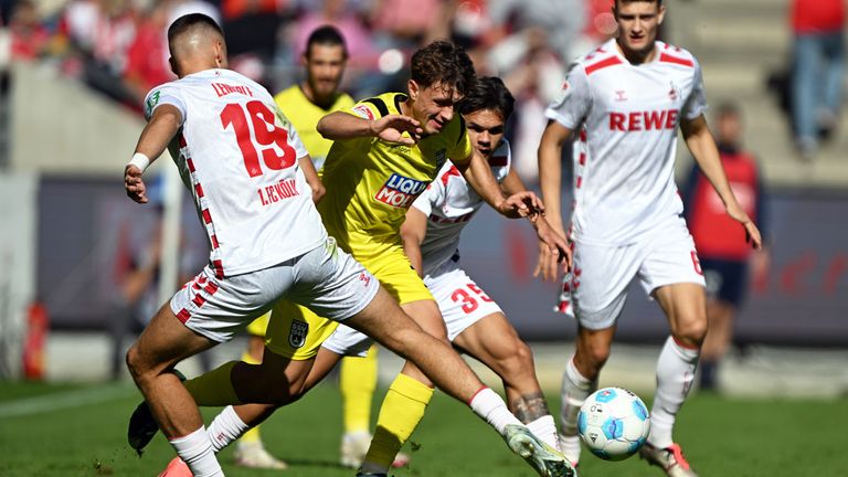 1. FC Köln gegen den SSV Ulm.