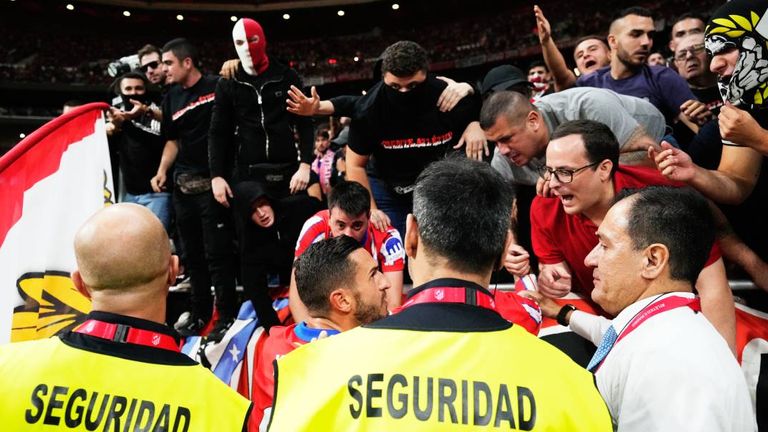 Beim Stadtderby zwischen Atletico und Real kam es zu Ausschreitungen. 