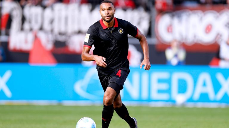 Der Vertrag von Jonathan Tah bei Bayer 04 Leverkusen läuft am Saisonende aus.