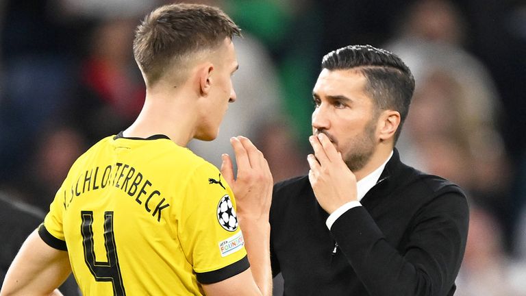 Die Systemumstellung von BVB-Trainer Nuri Sahin (r.) in Madrid ging nach hinten los.