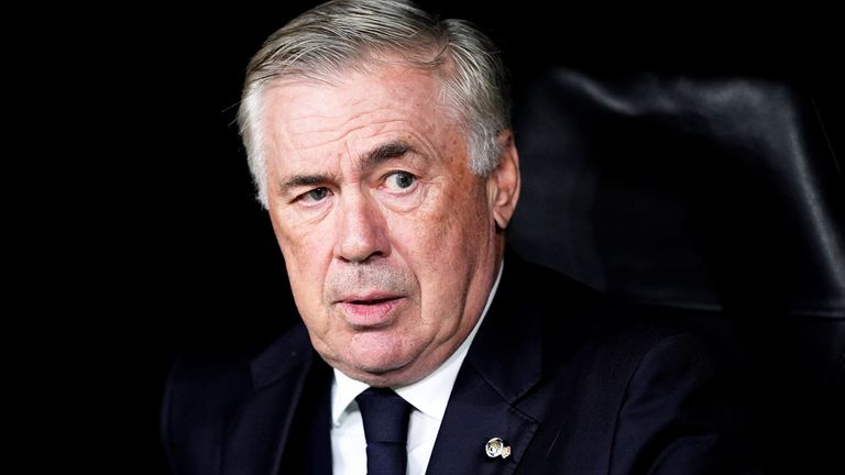 Carlo Ancelotti kassiert mit Real Madrid eine deutliche Klatsche im Clasico gegen den FC Barcelona.