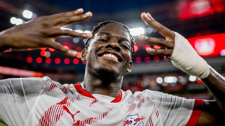 Castello Lukeba verlängert langfristig bei RB Leipzig.