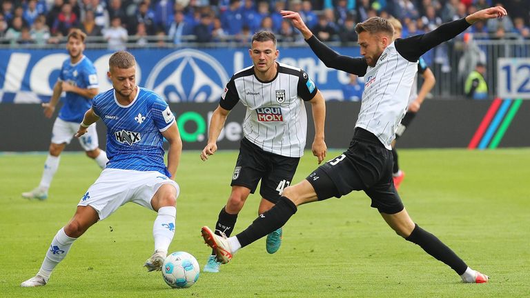 Darmstadt 98 und der SSV Ulm spielen am Sonntagmittag Unentschieden in der 2. Bundesliga